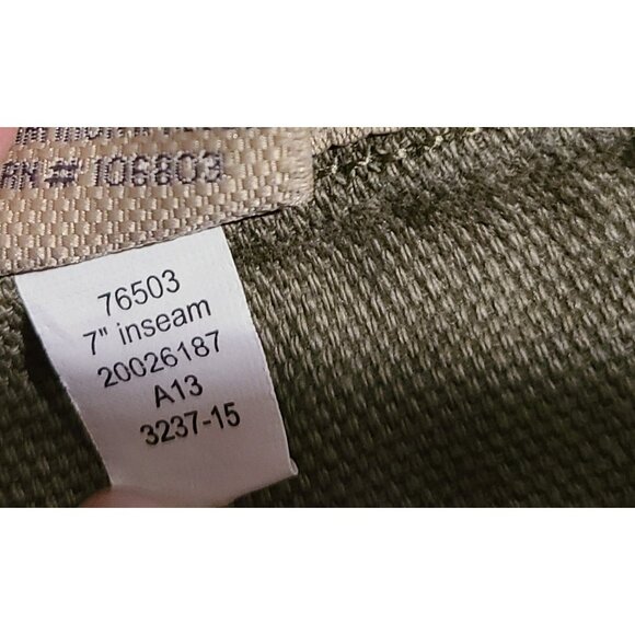 Duluth Trading Co Shorts Mens 38 Green Firehose?? Canvas Cargo Utility 7" inseam - Picture 8 of 10